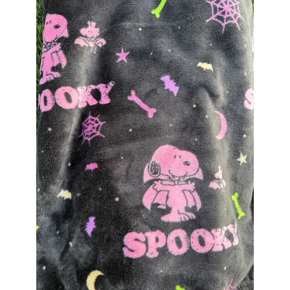 Peanuts Snoopy Woodstock NEON Pink Halloween 50 x 70